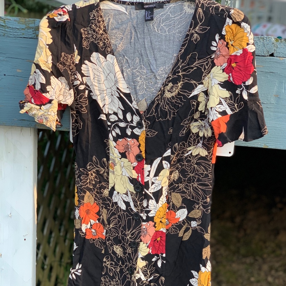 Forever 21 black floral print dress size small